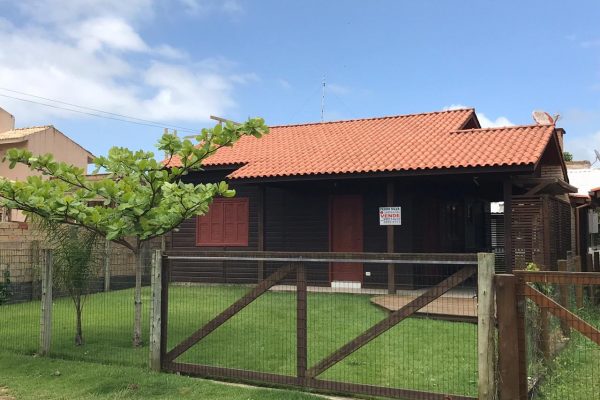 Casa Barra de Ibiraquera – Rua Alvina Ferreira
